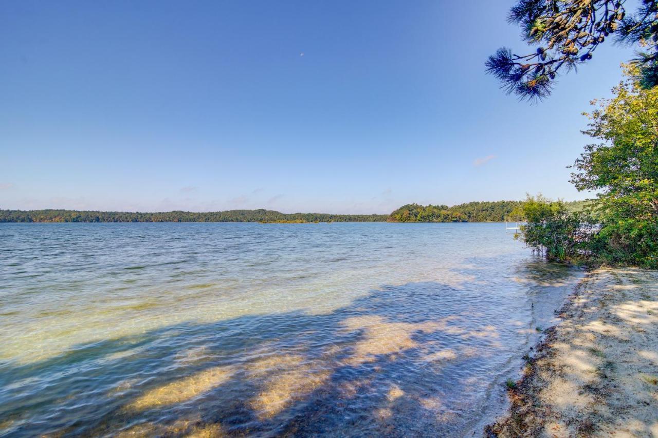 Quiet Plymouth Cottage On Great South Pond! Exterior photo